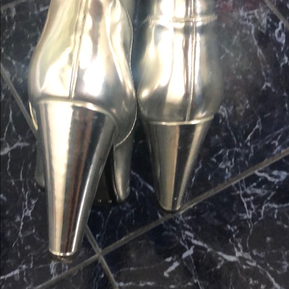 Burberry silver ankle boot 👢 size 391/2 - Picture 6 of 11